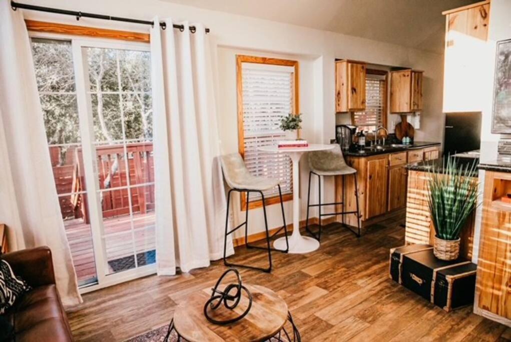 The Bison Cabin - The Cabins At Rim Rock Austin Exterior photo